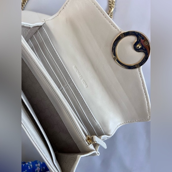 Michael Kors Sloan XL Chain Leather Shoulder Bag Ivory Gold & Wallet - Picture 7 of 16